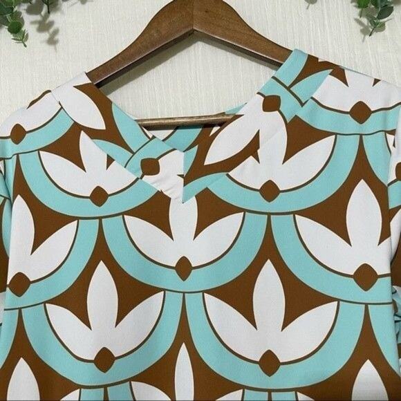 Geometric Print Shirt Blue Brown White | 3/4 Sleeve Boho Chic 5 FOR $25 π΅ π² - Picture 4 of 7